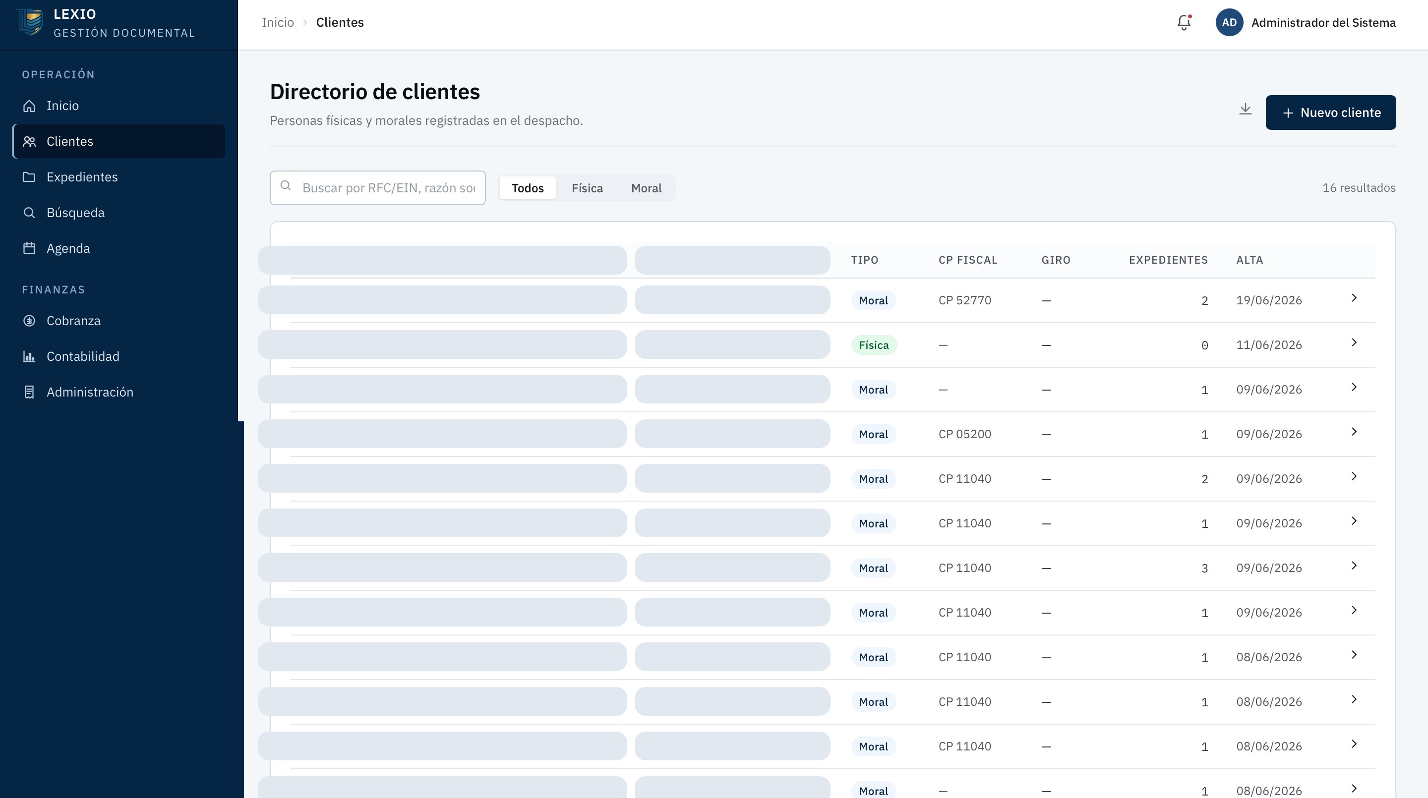 Directorio de clientes en LEXIO (datos de muestra ocultos)